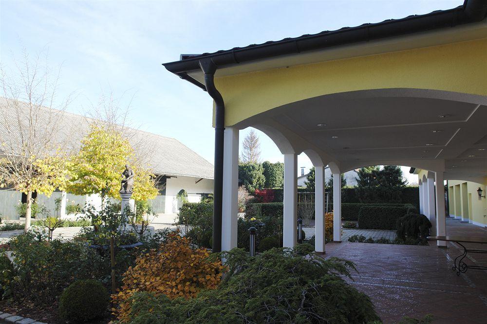 Hotel Kandler Notzing Buitenkant foto