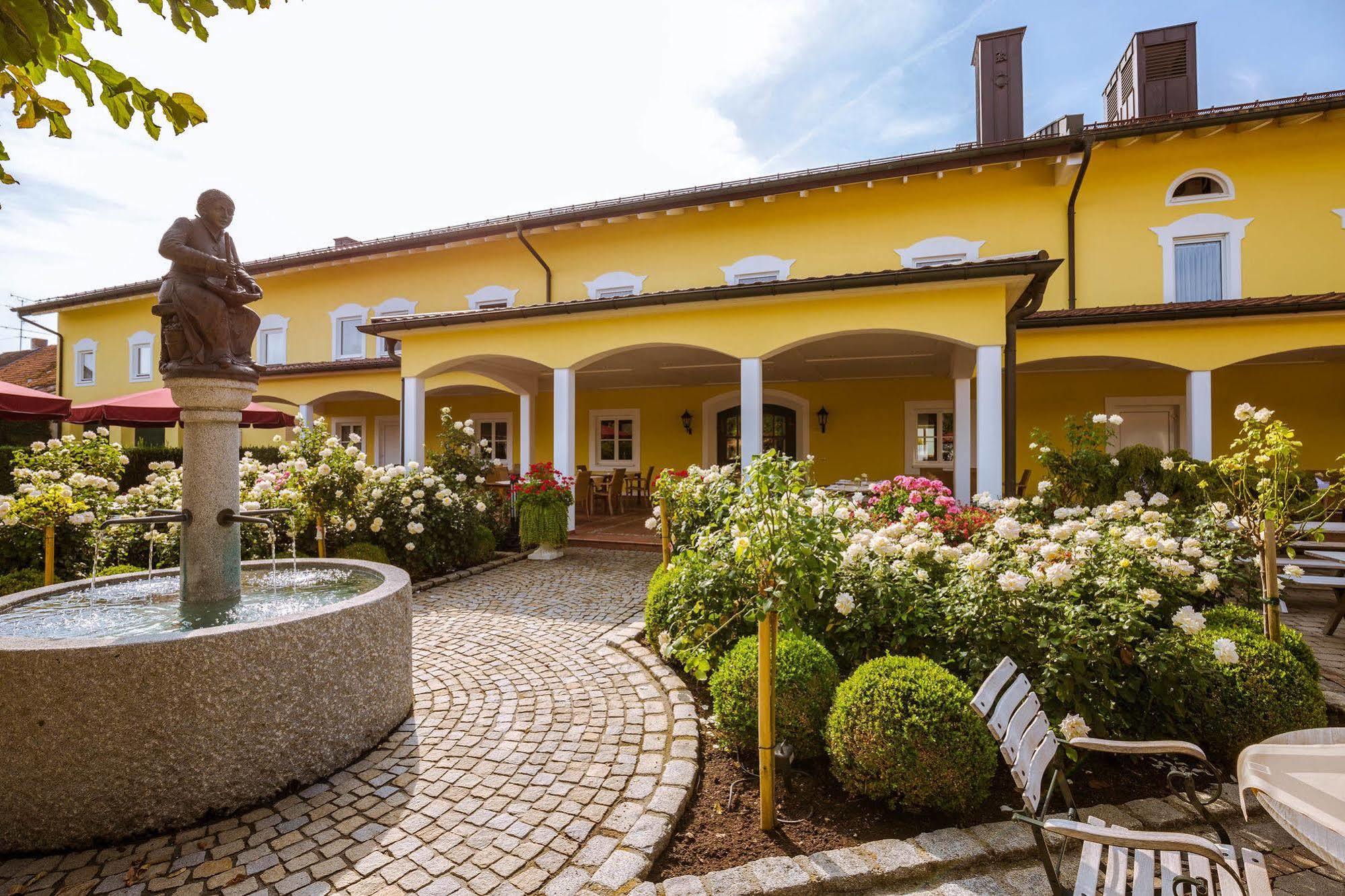 Hotel Kandler Notzing Buitenkant foto