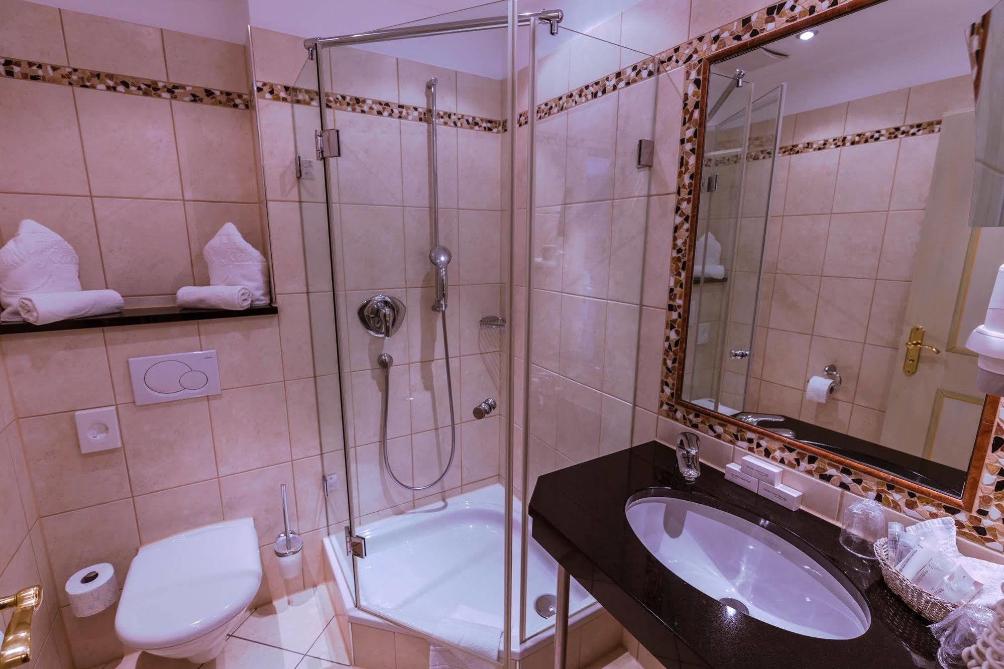 Hotel Kandler Notzing Buitenkant foto